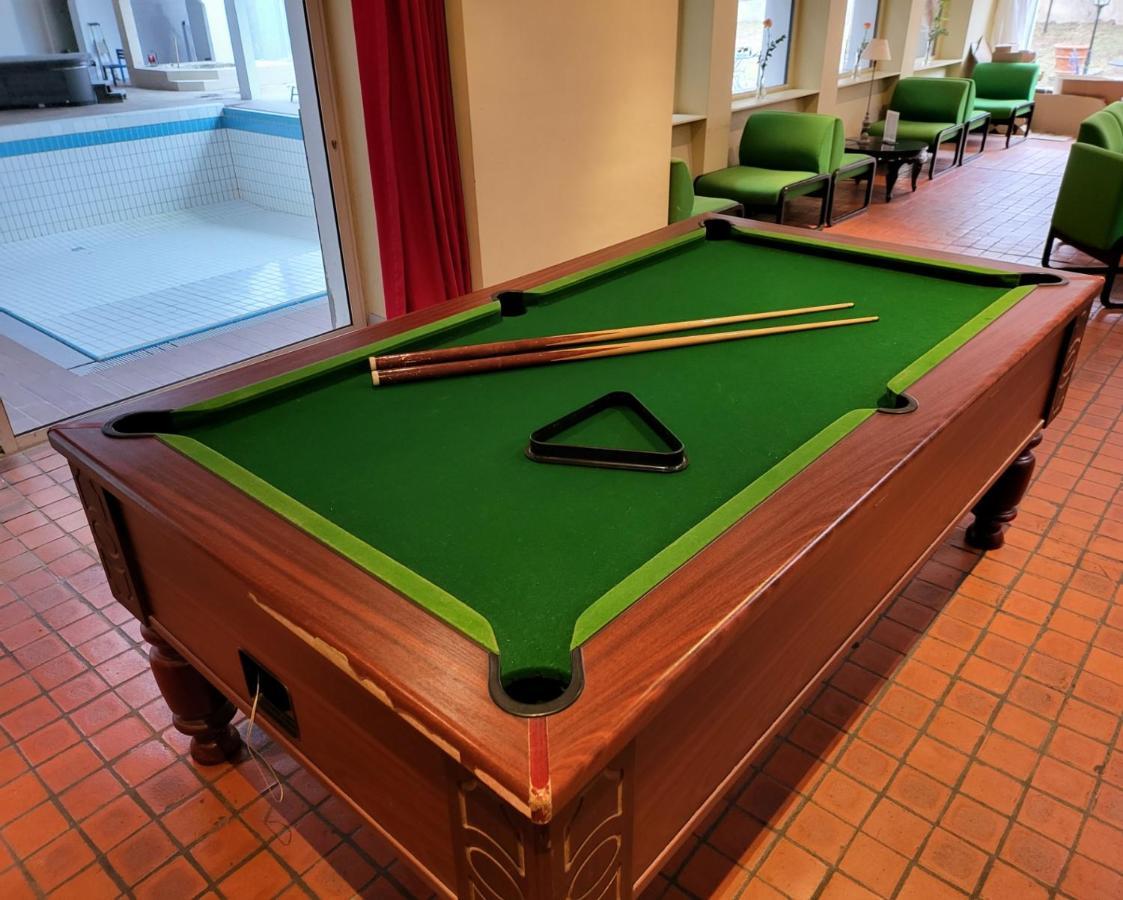 Hotel Causse Comtal Rodez, The Originals Relais Gages-le-Haut Esterno foto