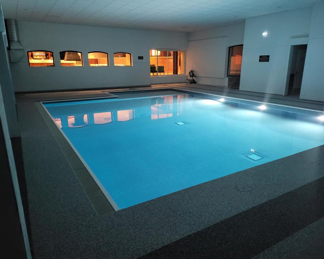 Hotel Causse Comtal Rodez, The Originals Relais Gages-le-Haut Esterno foto