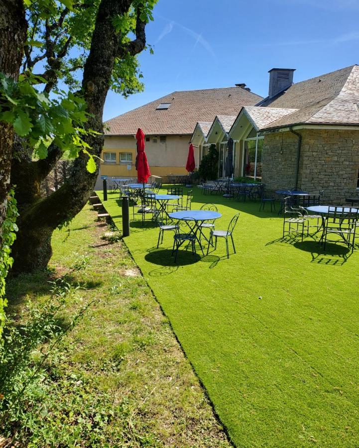 Hotel Causse Comtal Rodez, The Originals Relais Gages-le-Haut Esterno foto