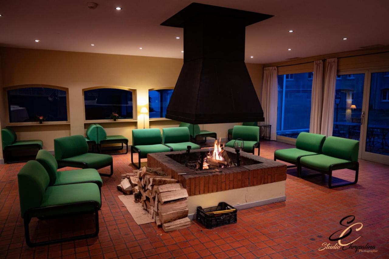 Hotel Causse Comtal Rodez, The Originals Relais Gages-le-Haut Esterno foto