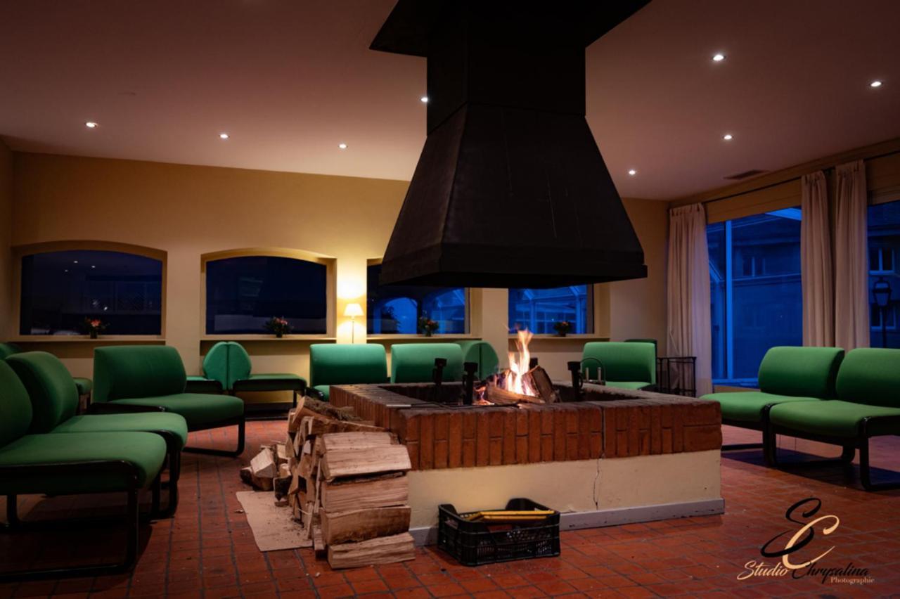 Hotel Causse Comtal Rodez, The Originals Relais Gages-le-Haut Esterno foto