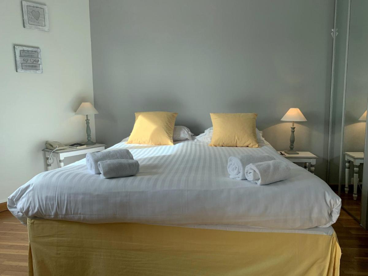 Hotel Causse Comtal Rodez, The Originals Relais Gages-le-Haut Esterno foto